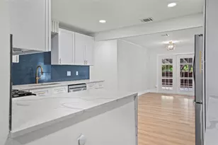 2400 Broken Oak Dr, Austin, TX 78745 - Photo 24