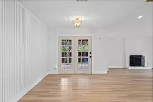 2400 Broken Oak Dr, Austin, TX 78745 - Photo 14