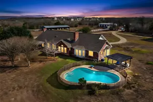 681 Leisure Ln, Cedar Creek, TX 78612 - Photo 2