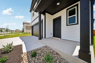 224 Escape Wy, Jarrell, TX 76537 - Photo 4