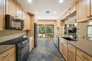 122 Acapulco Dr, Lakeway, TX 78734 - Photo 4