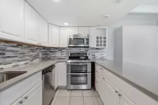 5601 Woodrow Ave, Austin, TX 78756 - Photo 4