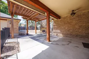 201 St Richie Ln, Austin, TX 78737 - Photo 18