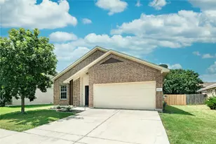 108 Tricia Ln, Hutto, TX 78634 - Photo 2
