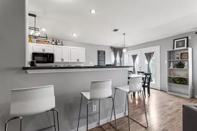 107 Jefferson Cove, Elgin, TX 78621 - Photo 10