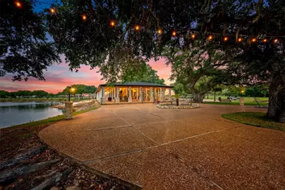 5523 Ehrman Lake Lane, Wallis, TX 77485 - Photo 4