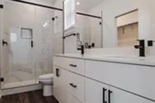 1004 Wheatley Ave, Austin, TX 78752 - Photo 16