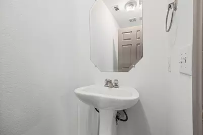 [Address not provided], Austin, TX 78741 - Photo 8