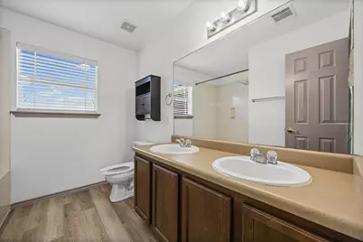 [Address not provided], Austin, TX 78741 - Photo 14