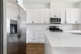 1811 Webberville Rd, Austin, TX 78721 - Photo 4