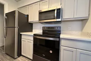 8806 Schick Rd, Austin, TX 78729 - Photo 4