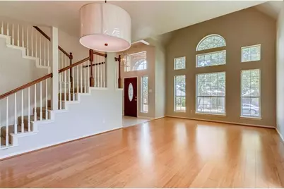 9132 Fainwood Lane, Austin, TX 78749 - Photo 4