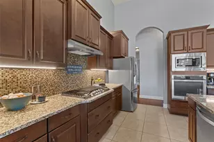 209 E Vienna Dr, Hutto, TX 78634 - Photo 10