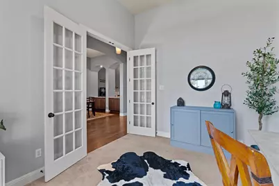 209 E Vienna Drive, Hutto, TX 78634 - Photo 6