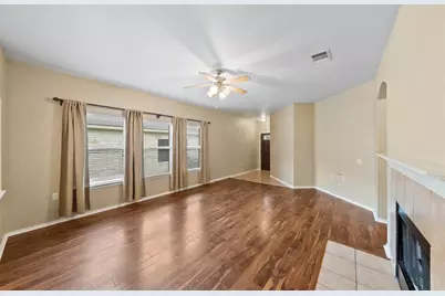 11101 Liberty Farms Drive, Austin, TX 78754 - Photo 4