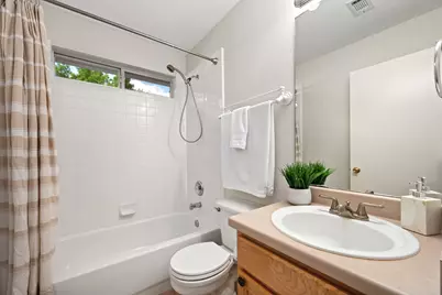 2428 Willow Way, Round Rock, TX 78664 - Photo 16