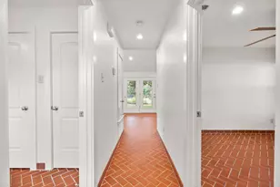 1601 West Ln, Austin, TX 78732 - Photo 20