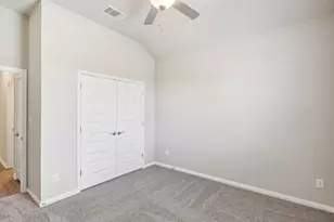 174 Pendleton Dr, Kyle, TX 78640 - Photo 10