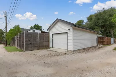 804 W 30 1/2 Street, Austin, TX 78705 - Photo 38