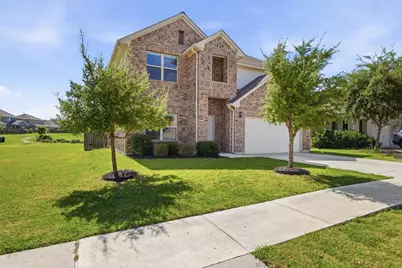 716 S San Marcos Street, Manor, TX 78589 - Photo 2