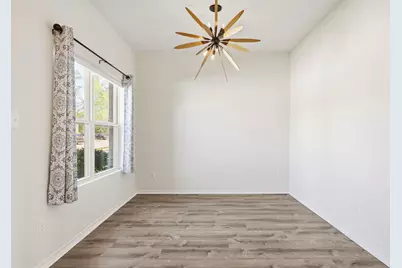 716 S San Marcos Street, Manor, TX 78589 - Photo 4