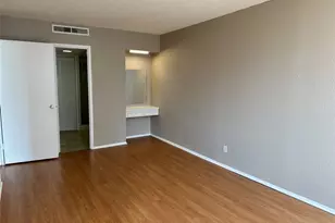 1800 Lavaca St, Austin, TX 78701 - Photo 6