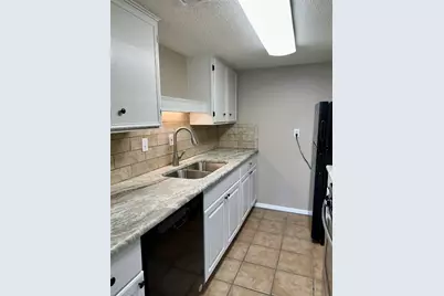 1800 Lavaca Street #515, Austin, TX 78701 - Photo 4