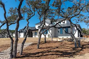 15700 Grumbles Ln NW, Bee Cave, TX 78738 - Photo 2