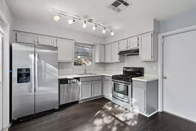 8607 Dandelion Trail, Austin, TX 78745 - Photo 8