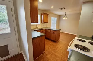 107 Orange Tree Ln, Georgetown, TX 78626 - Photo 8
