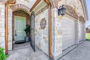 125 Buffalo View Ln, Georgetown, TX 78628 - Photo 4