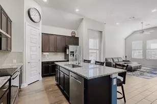 125 Buffalo View Ln, Georgetown, TX 78628 - Photo 8