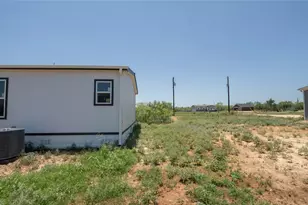 1145 Callihan Rd, Luling, TX 78648 - Photo 4