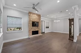 8 Cove Creek Ln, Austin, TX 78738 - Photo 4