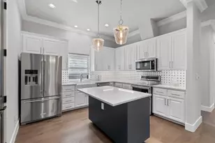 8 Cove Creek Ln, Austin, TX 78738 - Photo 8