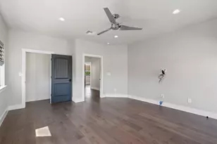 8 Cove Creek Ln, Austin, TX 78738 - Photo 24