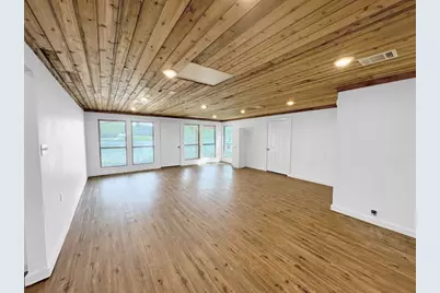 106 Caddo, Smithville, TX 78957 - Photo 4