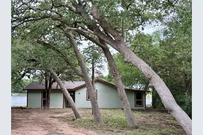 106 Caddo, Smithville, TX 78957 - Photo 10