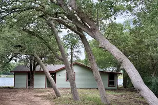 106 Caddo, Smithville, TX 78957 - Photo 10