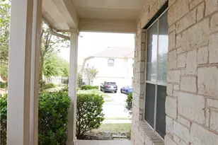 811 Broken Trace Ct, Round Rock, TX 78665 - Photo 4