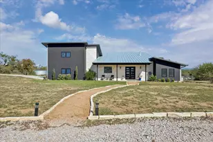 108 Schoolhouse Ln, Spicewood, TX 78669 - Photo 2