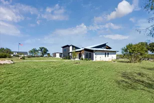 108 Schoolhouse Ln, Spicewood, TX 78669 - Photo 2