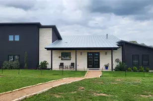 108 Schoolhouse Ln, Spicewood, TX 78669 - Photo 2