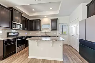 10704 Sentinel Dr, Austin, TX 78747 - Photo 6