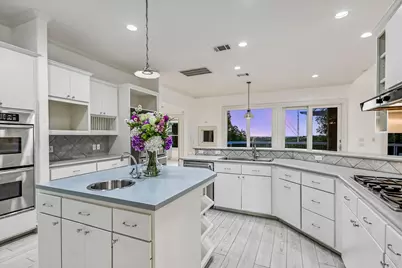 2417 Never Bend Cove, Austin, TX 78746 - Photo 20