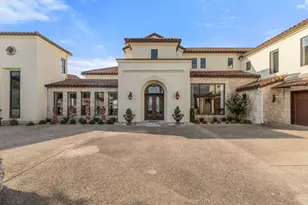 12600 Lyndon Dr, Austin, TX 78732 - Photo 2