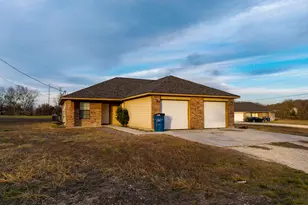 540-566 Crest Circle Dr, San Marcos, TX 78666 - Photo 4