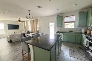 221 Summit Dr, Lockhart, TX 78644 - Photo 4