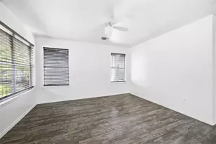 1106 Delano St, Austin, TX 78721 - Photo 14
