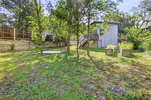 1106 Delano St, Austin, TX 78721 - Photo 28